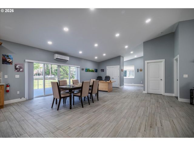 87829 TWO MILE Ln, Bandon, OR 97411