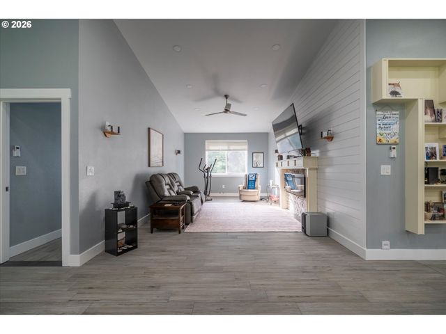 87829 TWO MILE Ln, Bandon, OR 97411