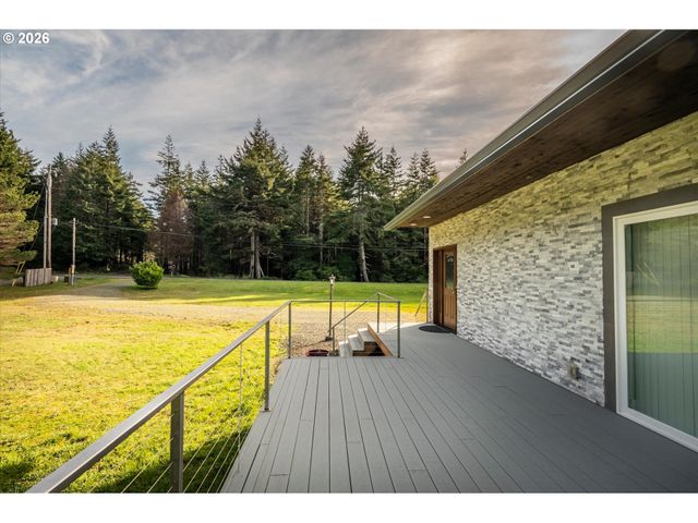 87829 TWO MILE Ln, Bandon, OR 97411