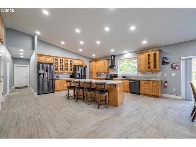 87829 TWO MILE Ln, Bandon, OR 97411