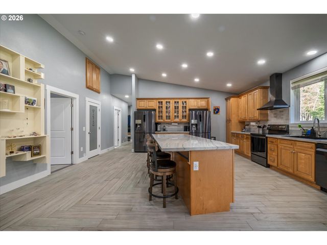 87829 TWO MILE Ln, Bandon, OR 97411