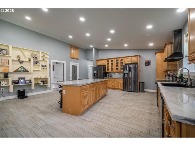 87829 TWO MILE Ln, Bandon, OR 97411