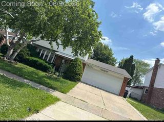 15401 Vivian Street, Taylor, MI 48180