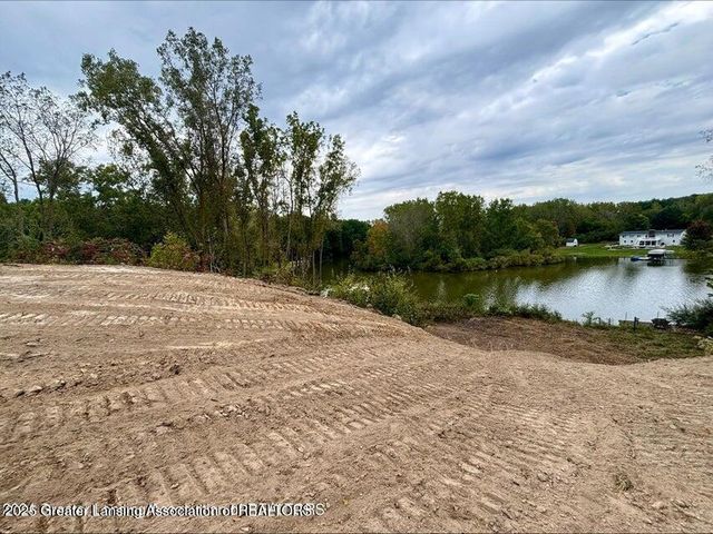 04 Lakeview Court, Perrinton, MI 48871