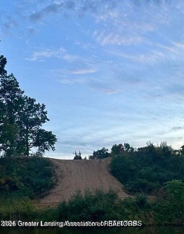 04 Lakeview Court, Perrinton, MI 48871