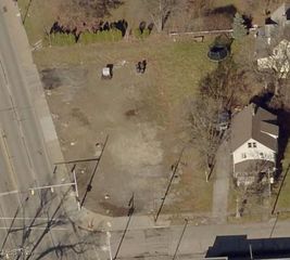 131 S State Street, Girard, OH 44420