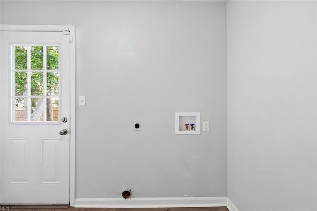 4728 Longmont RD, Virginia Beach, VA 23456