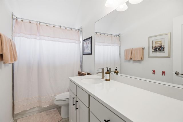 544 Cherrystone LOOP, Buda, TX 78610