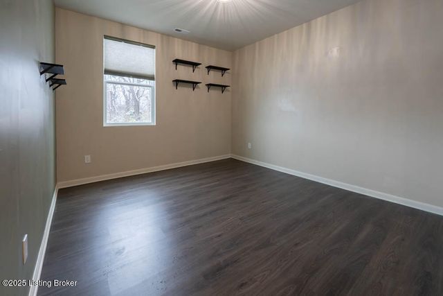 4391 Coppice Trail, Louisville, KY 40229