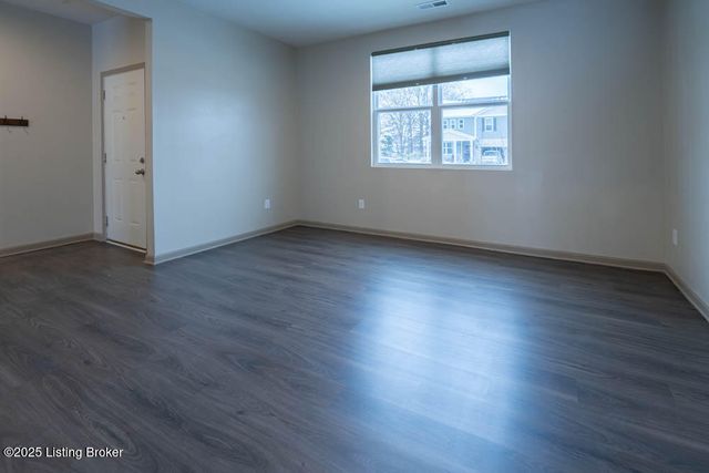 4391 Coppice Trail, Louisville, KY 40229