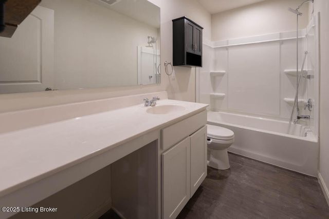 4391 Coppice Trail, Louisville, KY 40229