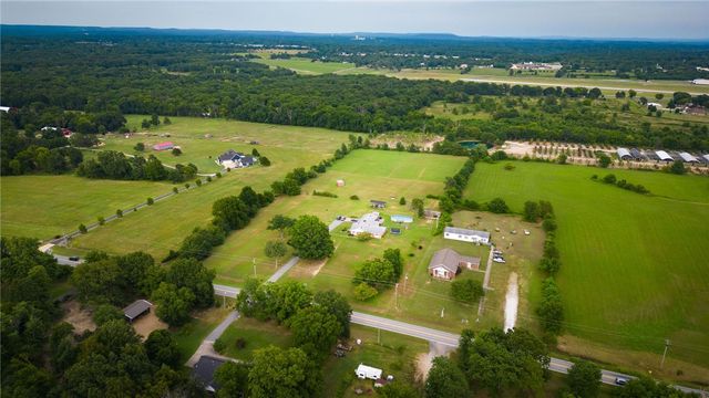 4301 N 2nd Street, Rogers, AR 72756