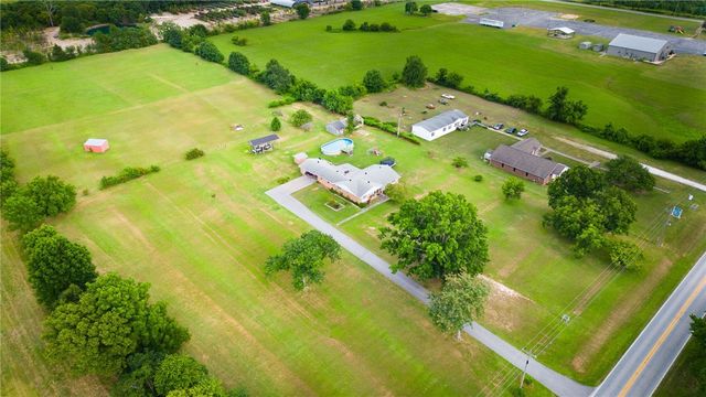 4301 N 2nd Street, Rogers, AR 72756
