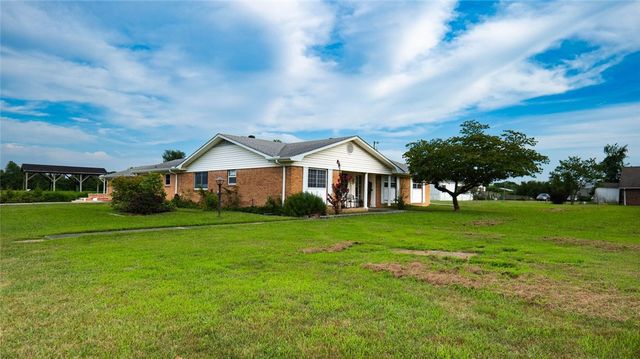 4301 N 2nd Street, Rogers, AR 72756