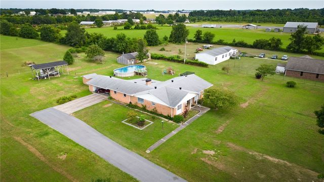 4301 N 2nd Street, Rogers, AR 72756