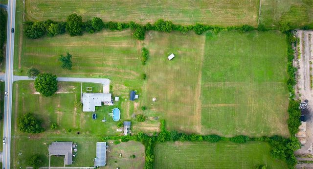 4301 N 2nd Street, Rogers, AR 72756