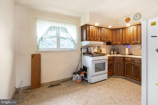 513 BURGESS ST, Philadelphia, PA 19116
