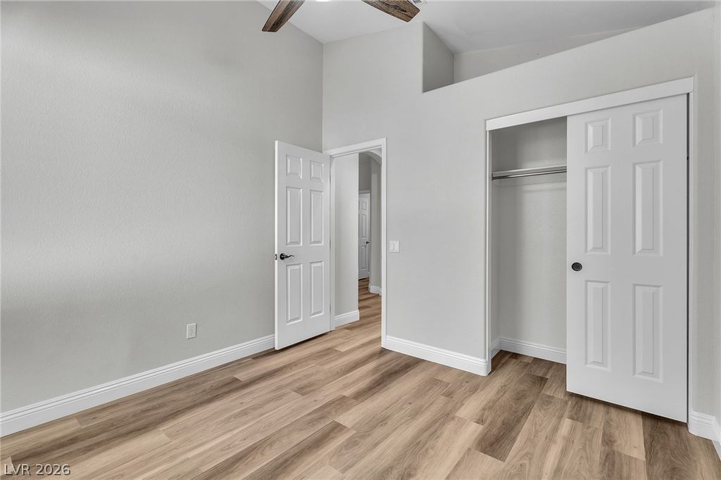 Image 38 of property listing at 344 Lingering Lane, Henderson, NV 89012