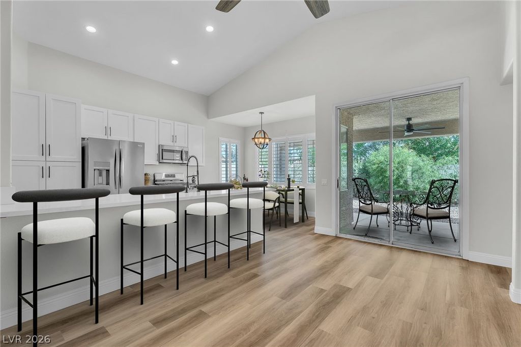 Image 47 of property listing at 344 Lingering Lane, Henderson, NV 89012