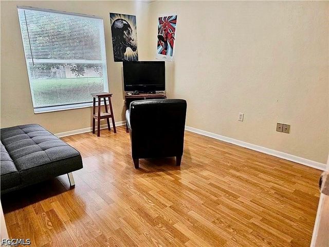 124 SE 31st ST, Cape Coral, FL 33904