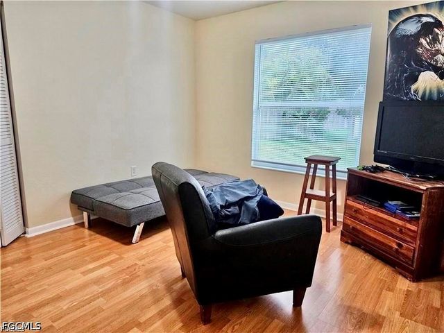 124 SE 31st ST, Cape Coral, FL 33904