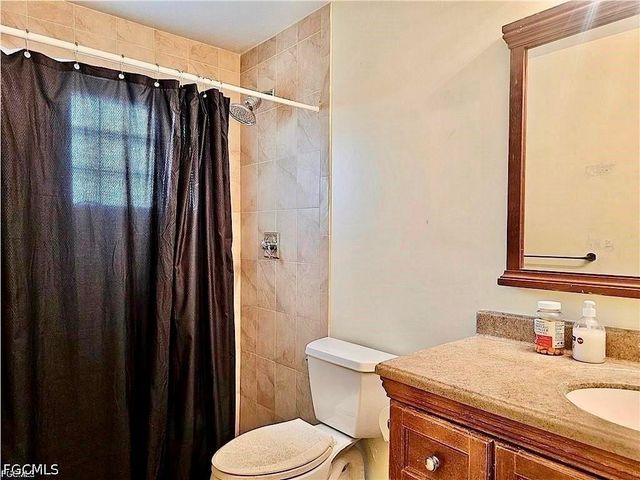 124 SE 31st ST, Cape Coral, FL 33904