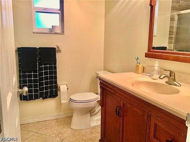 124 SE 31st ST, Cape Coral, FL 33904