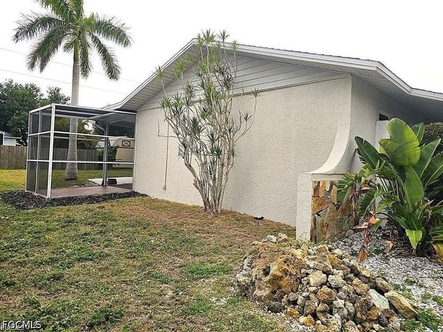 124 SE 31st ST, Cape Coral, FL 33904
