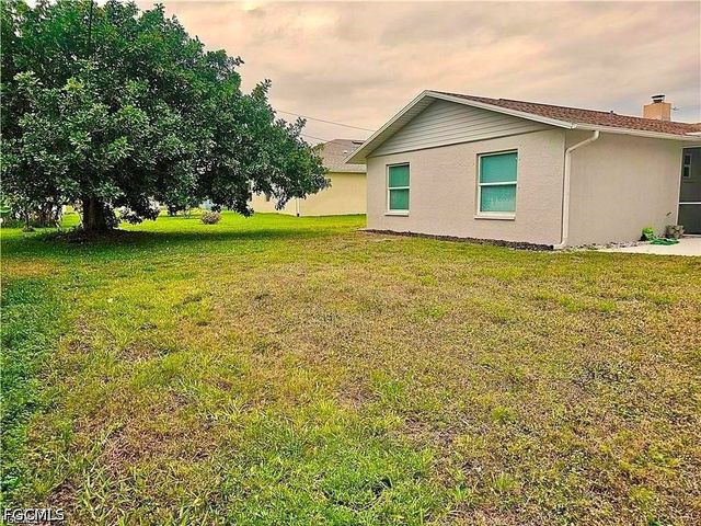 124 SE 31st ST, Cape Coral, FL 33904