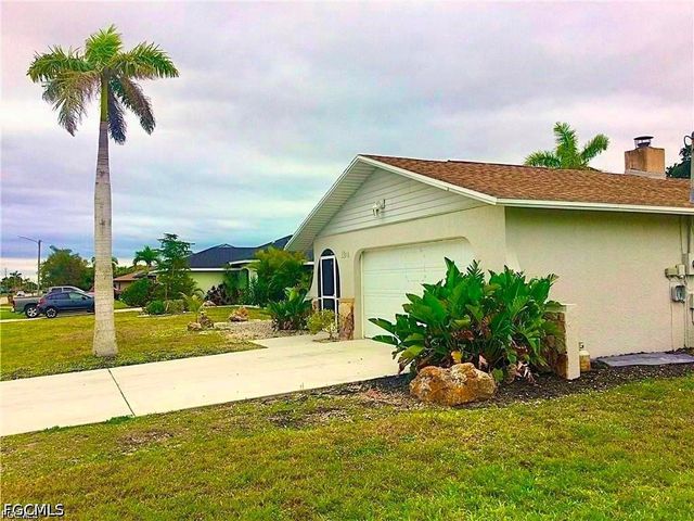 124 SE 31st ST, Cape Coral, FL 33904