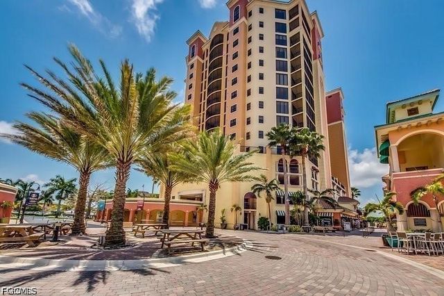 124 SE 31st ST, Cape Coral, FL 33904