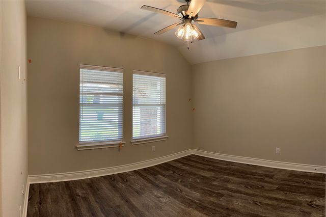 704 Tippit Lane, Greenville, TX 75402
