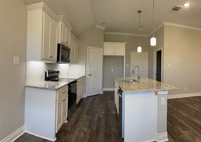 704 Tippit Lane, Greenville, TX 75402