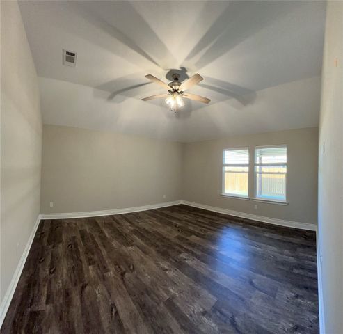704 Tippit Lane, Greenville, TX 75402
