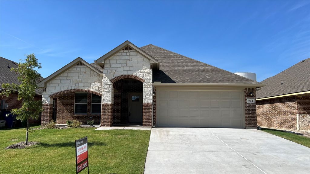 704 Tippit Lane, Greenville, TX 75402