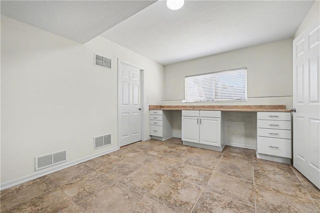 10120 Sunset Drive, Lenexa, KS 66220