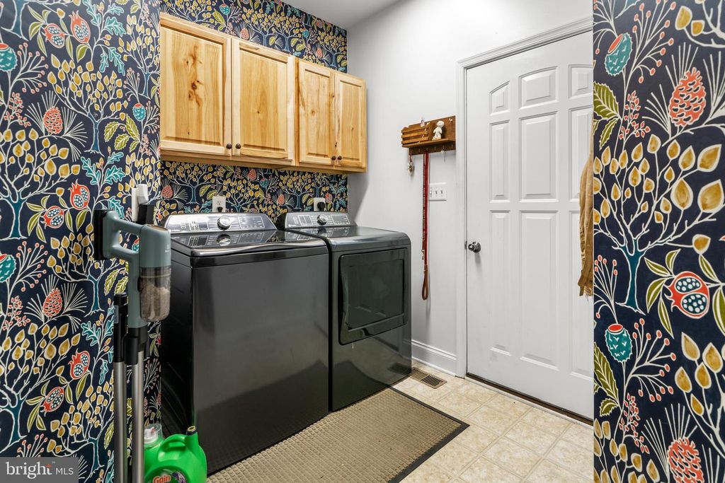 Image 11 of property listing at 12740 GREAT LN, Lusby, MD 20657