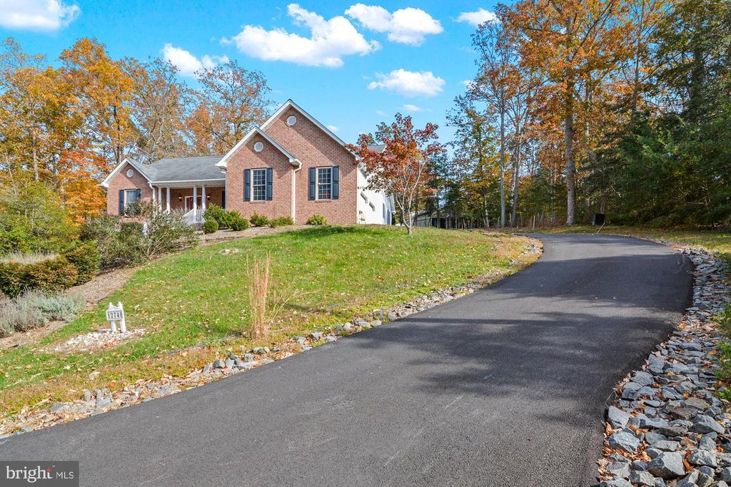 Image 1 of property listing at 12740 GREAT LN, Lusby, MD 20657