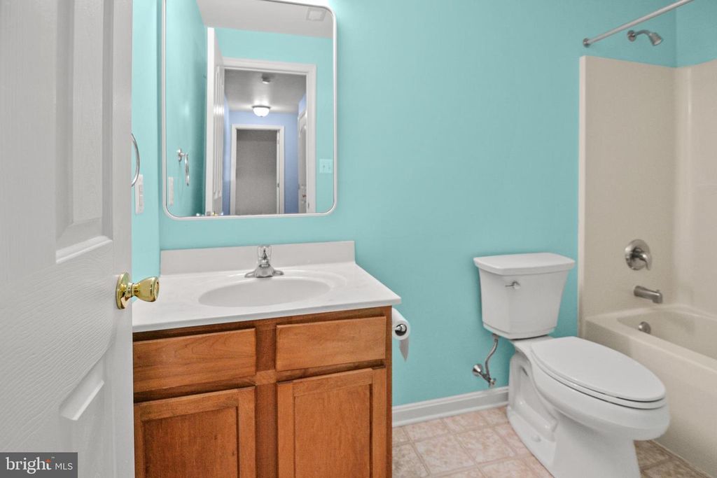 Image 25 of property listing at 12740 GREAT LN, Lusby, MD 20657