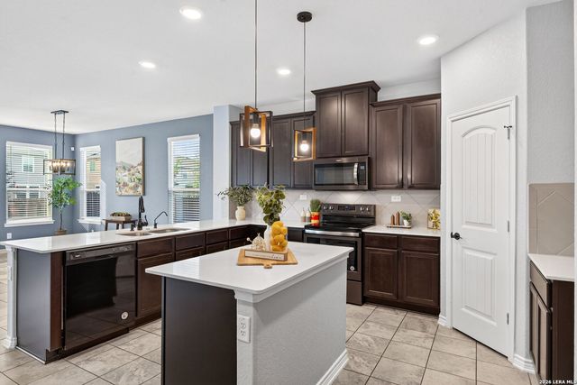 2086 Wind Chime Way, New Braunfels, TX 78130
