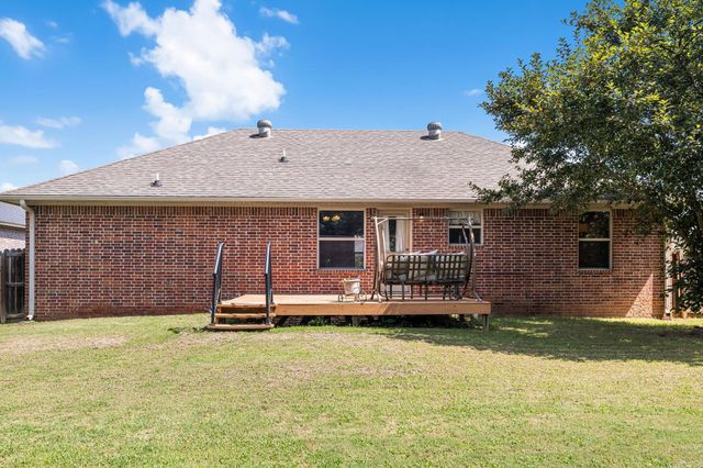 913 Mesquite Trail, Jacksonville, AR 72076