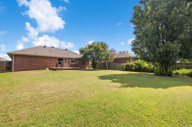 913 Mesquite Trail, Jacksonville, AR 72076