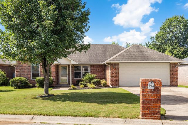 913 Mesquite Trail, Jacksonville, AR 72076