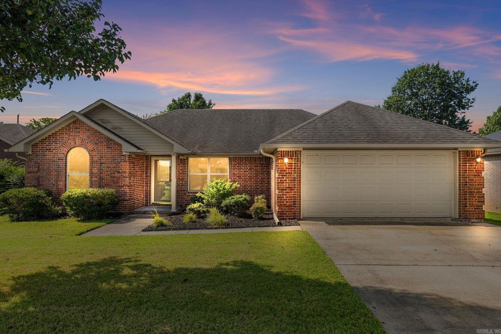 913 Mesquite Trail, Jacksonville, AR 72076