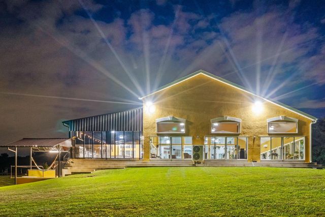 3583 Darby Knolls Boulevard, Hilliard, OH 43026