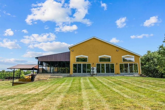 3583 Darby Knolls Boulevard, Hilliard, OH 43026