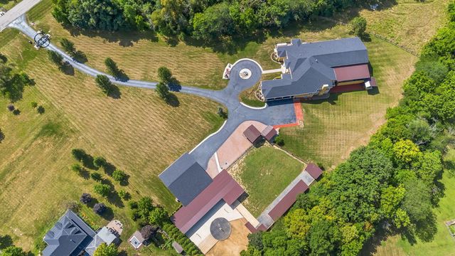 3583 Darby Knolls Boulevard, Hilliard, OH 43026