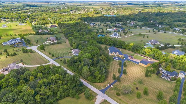 3583 Darby Knolls Boulevard, Hilliard, OH 43026