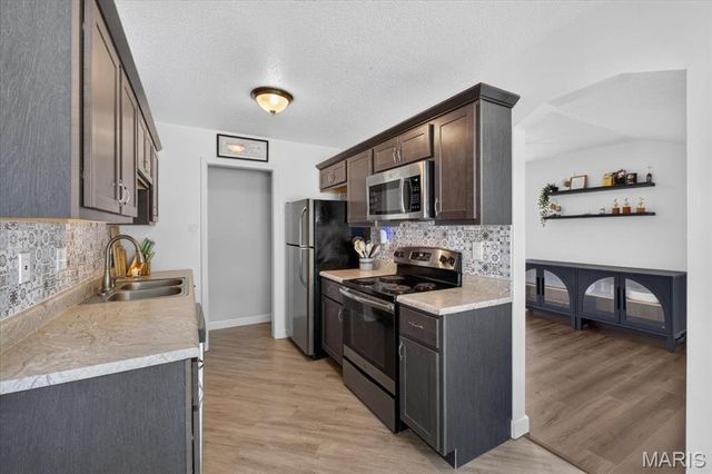 1513 Royal Oak Court, O'fallon, IL 62269