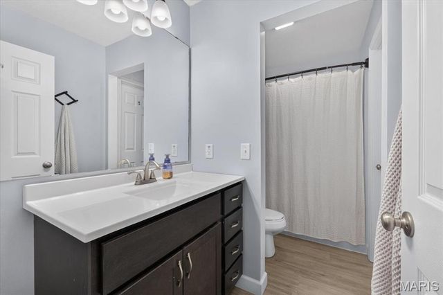 1513 Royal Oak Court, O'fallon, IL 62269